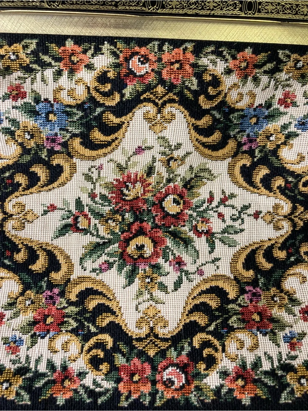 Vintage Floral Tapestry Frame-Top Handbag - Black & Multicolor